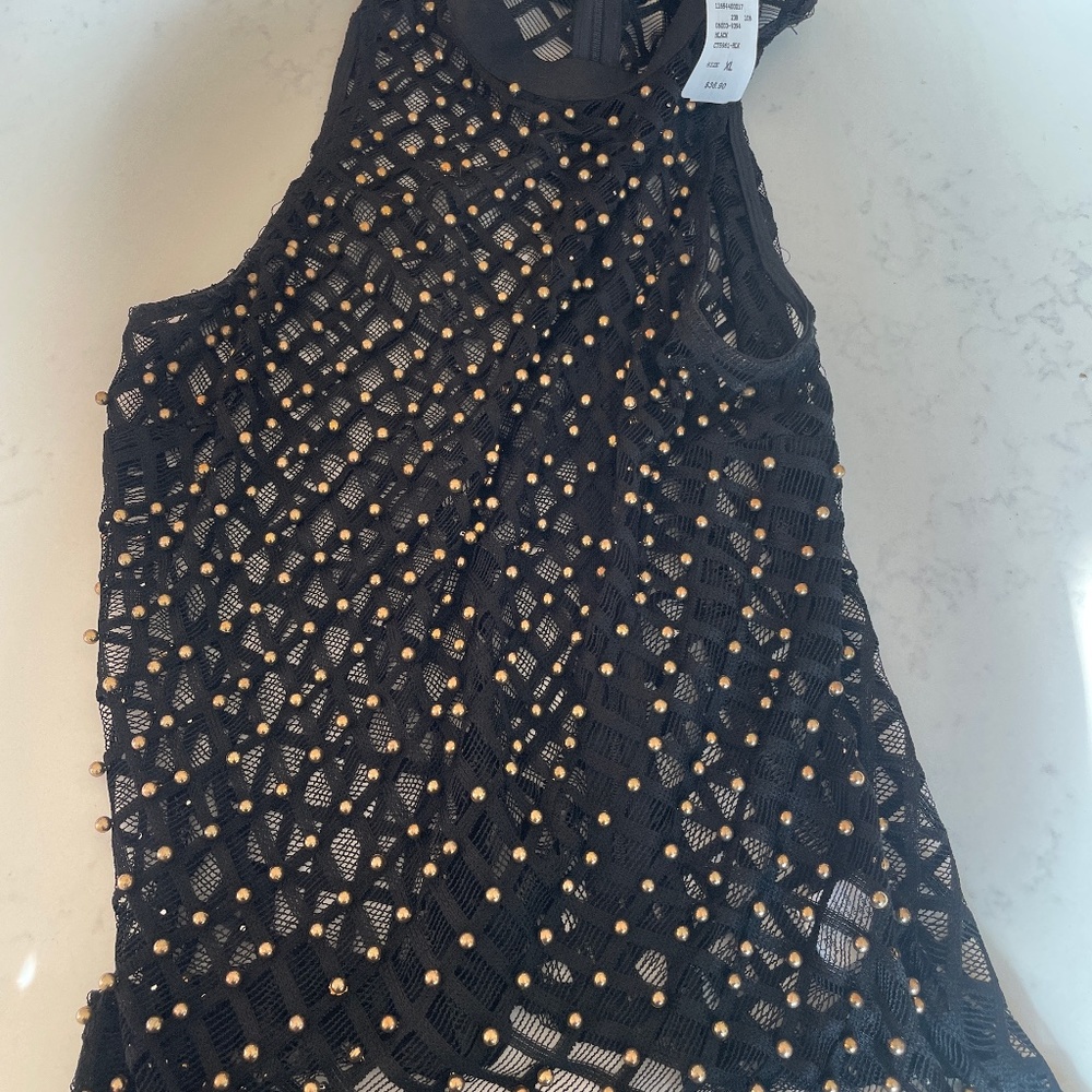 Sleeveless top